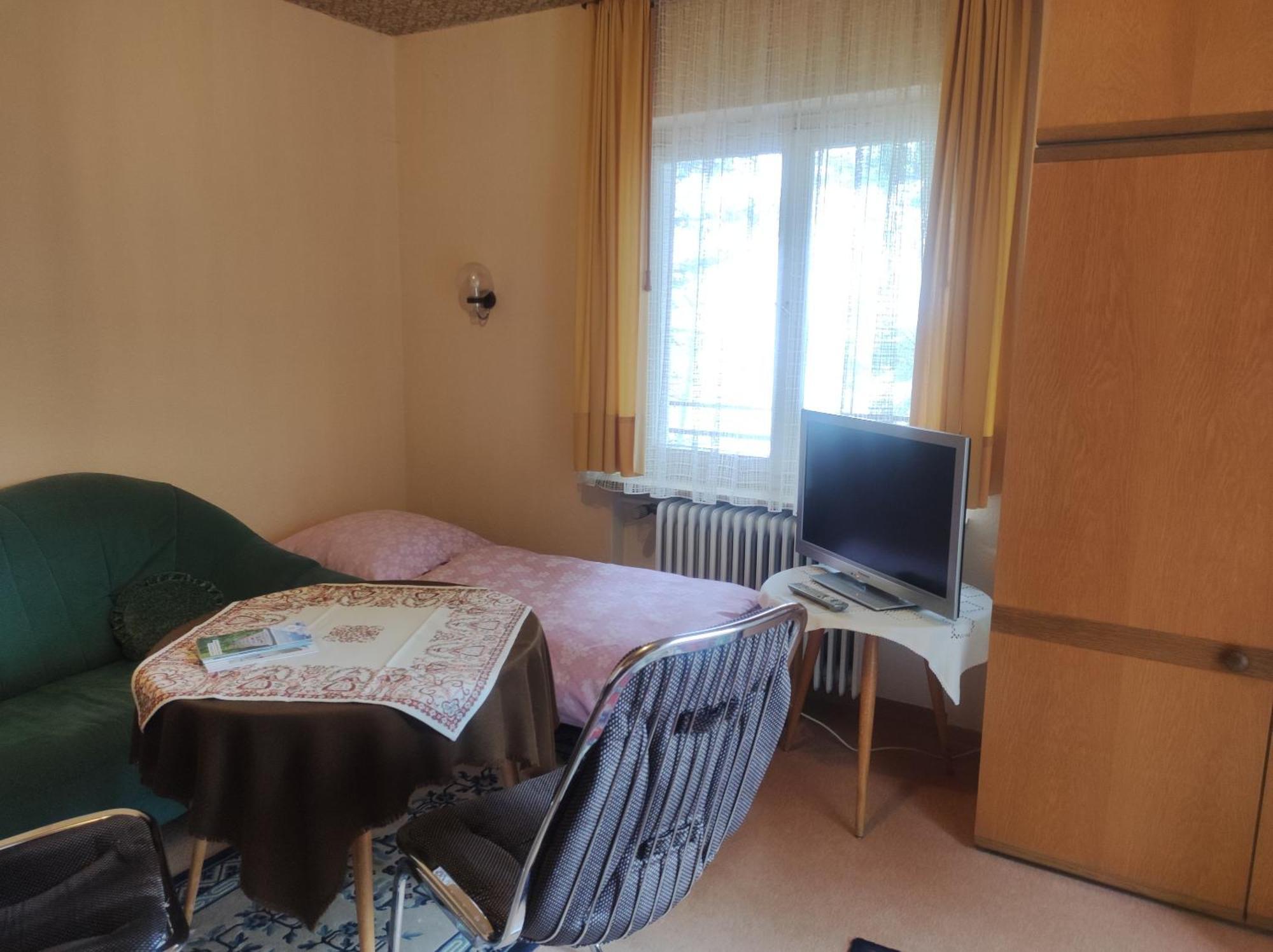 Apartment Gaestehaus Hirzel Bad Wildbad