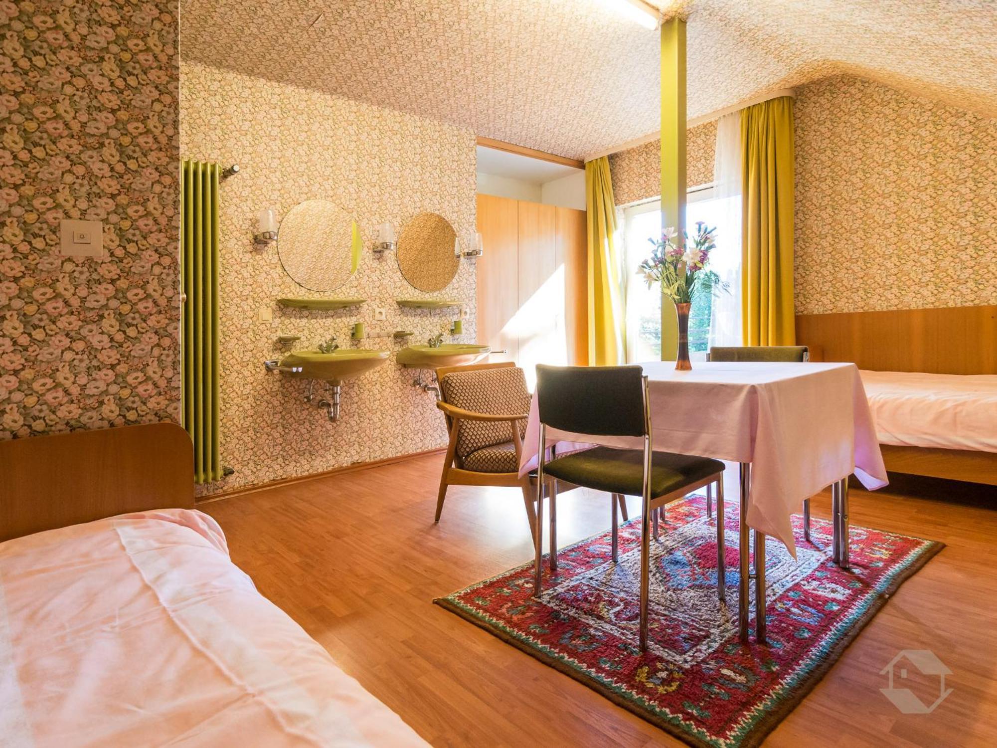 Apartment Gaestehaus Hirzel *